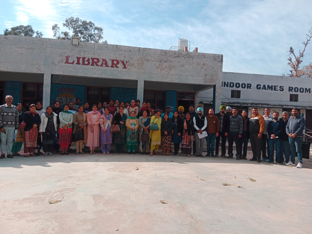 Three-day seminar on English subject organized